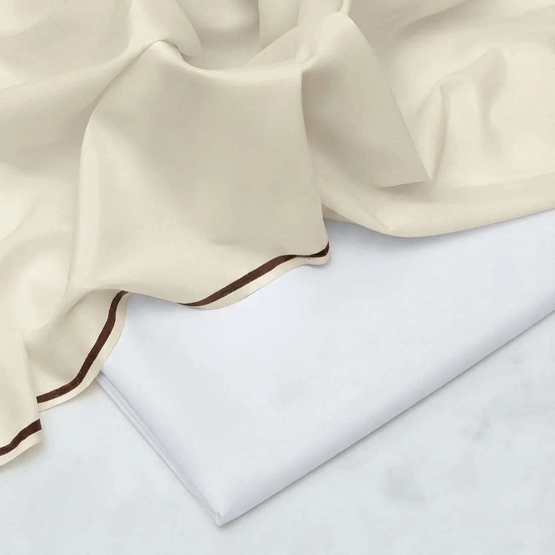Classic Boski With White Latha